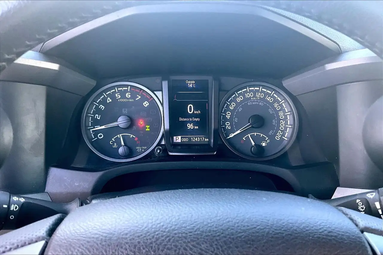 Toyota Tacoma снимка Toyota Tacoma