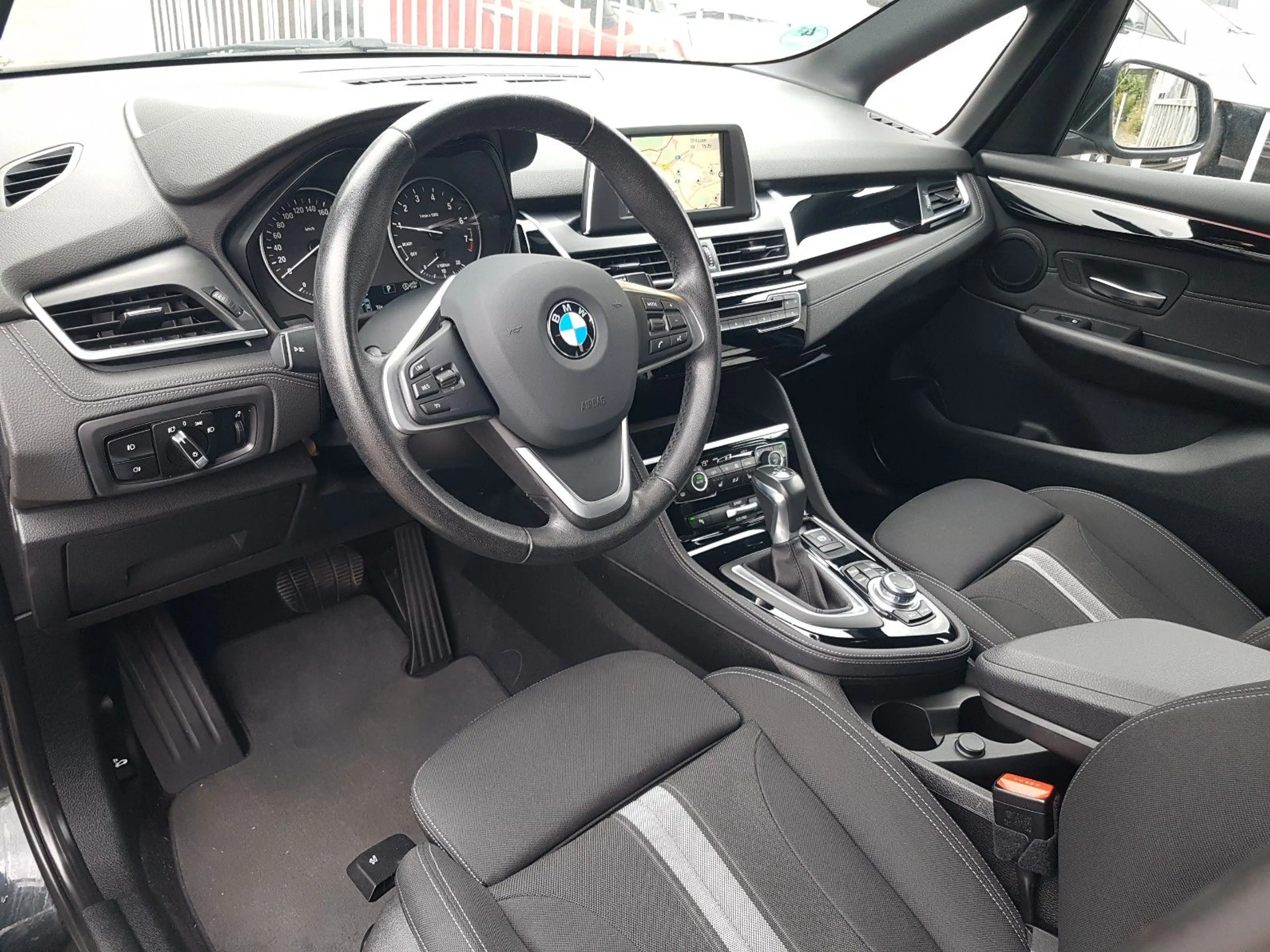 BMW 218 Sport Line Autom. LED Kamera — photo 11
