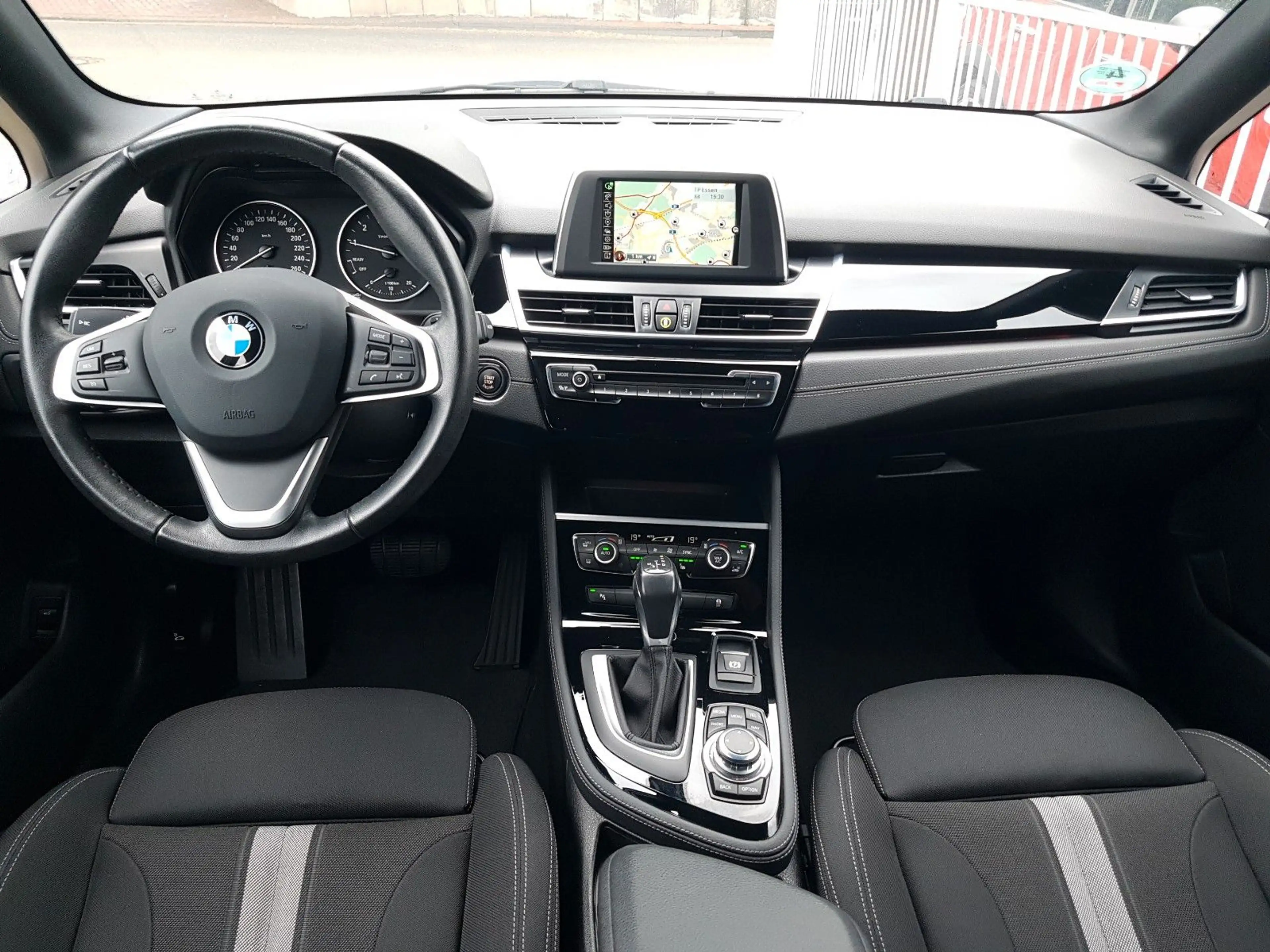 BMW 218 Sport Line Autom. LED Kamera — photo 15