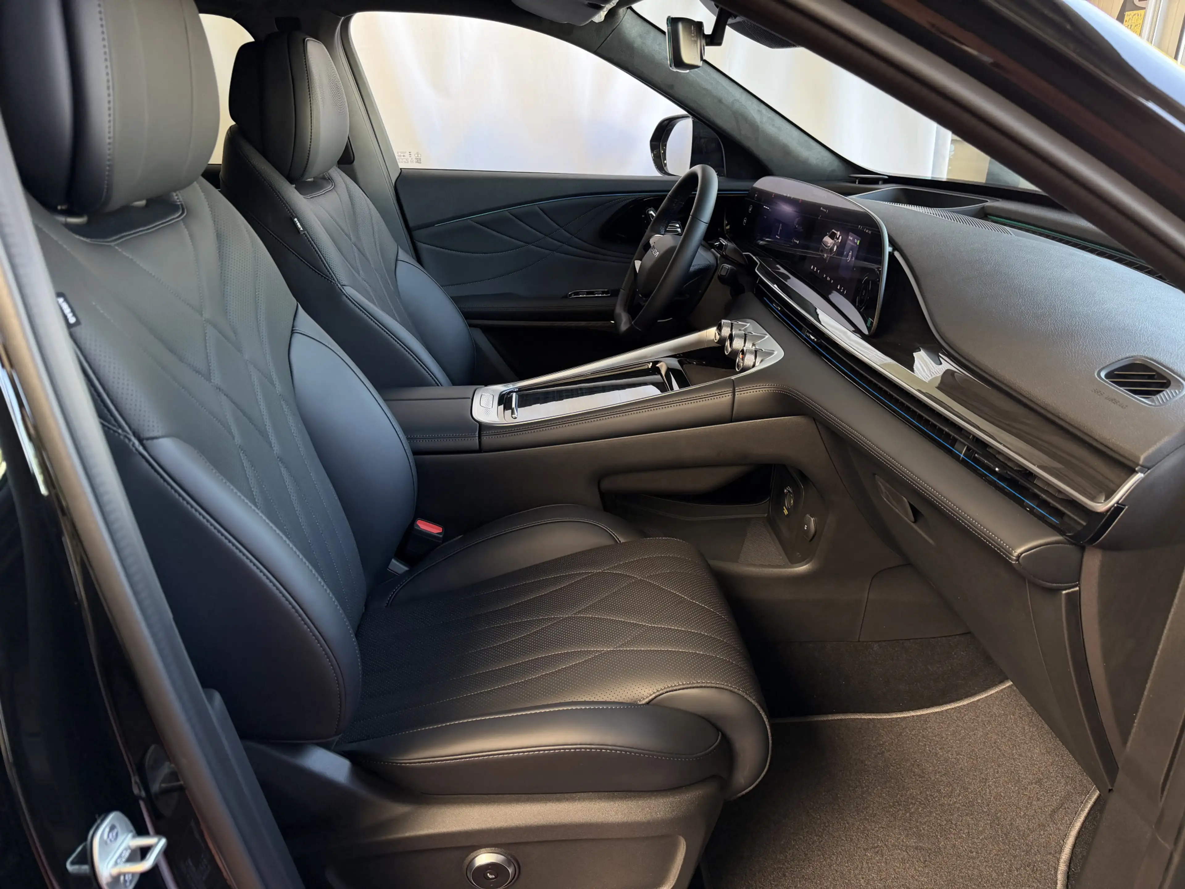 Omoda 9 OMODA 9 PREMIUM AWD 538PK MASSAGE STOEL.VERW/KOELI — photo 34
