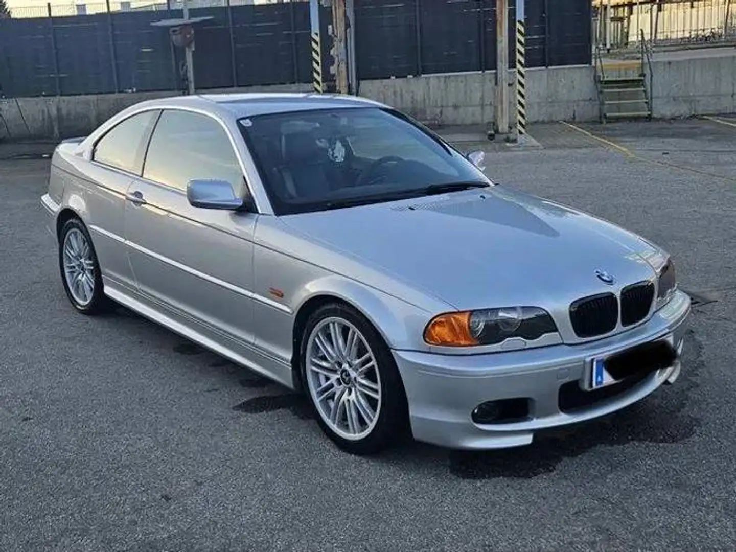 BMW 320 320Ci Silber - 1