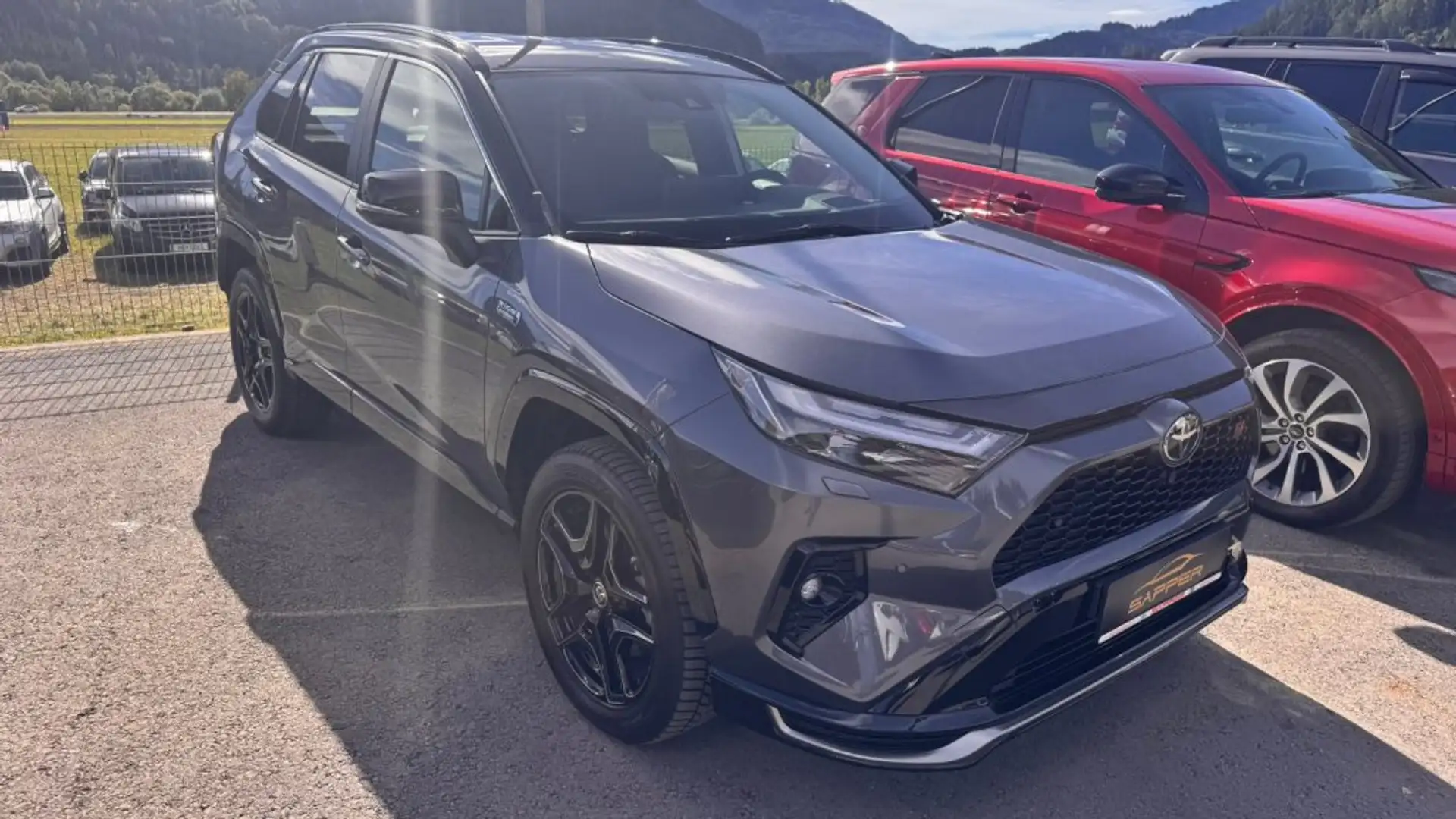 Toyota RAV 4 GR-Sport 2,5 AWD PlugIn Grau - 2