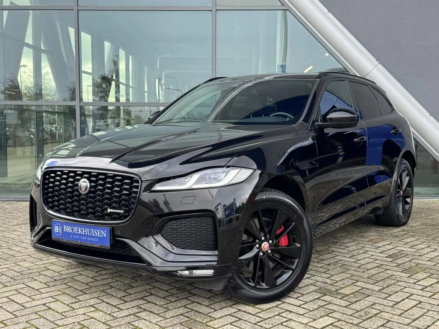 Jaguar F-Pace 2.0 P400e PHEV R-Dynamic S Black 444pk Trekhaak / Negro - 1