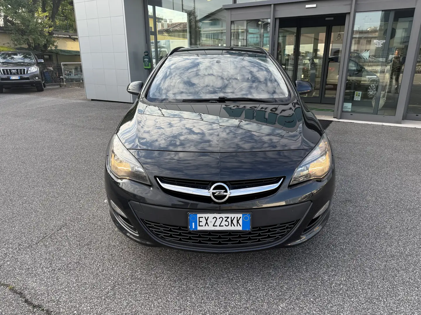 Opel Astra Sports Tourer 1.7cdti Business 130cv VAN N1 5Posti Nero - 2