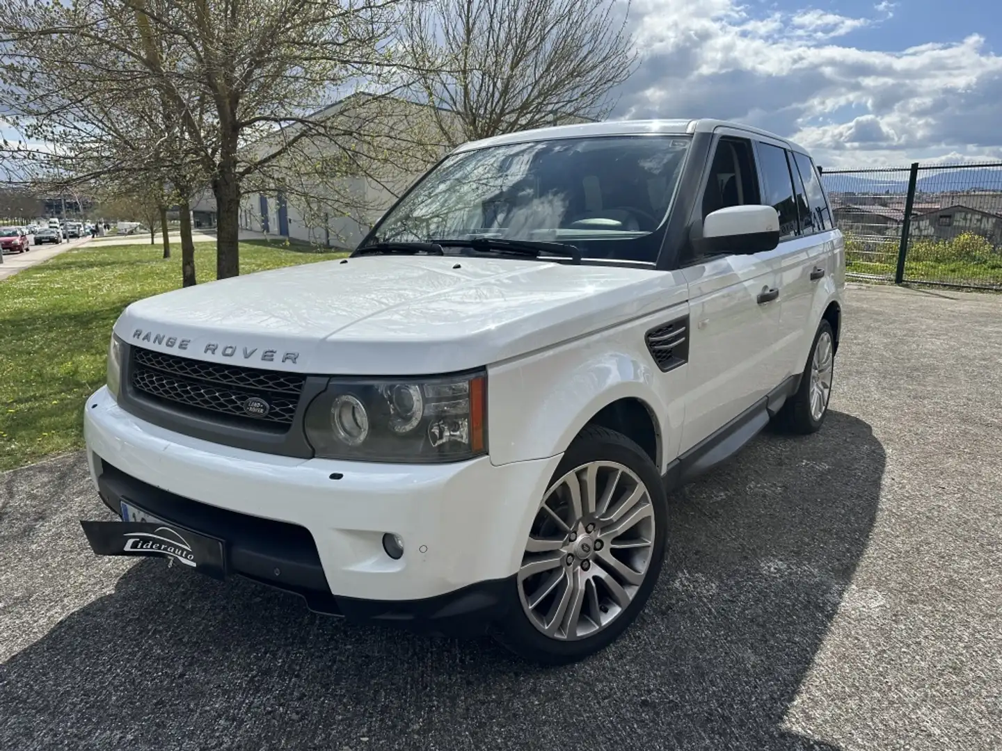 Land Rover Range Rover Sport 3.0TDV6 HSE Aut. Blanco - 2