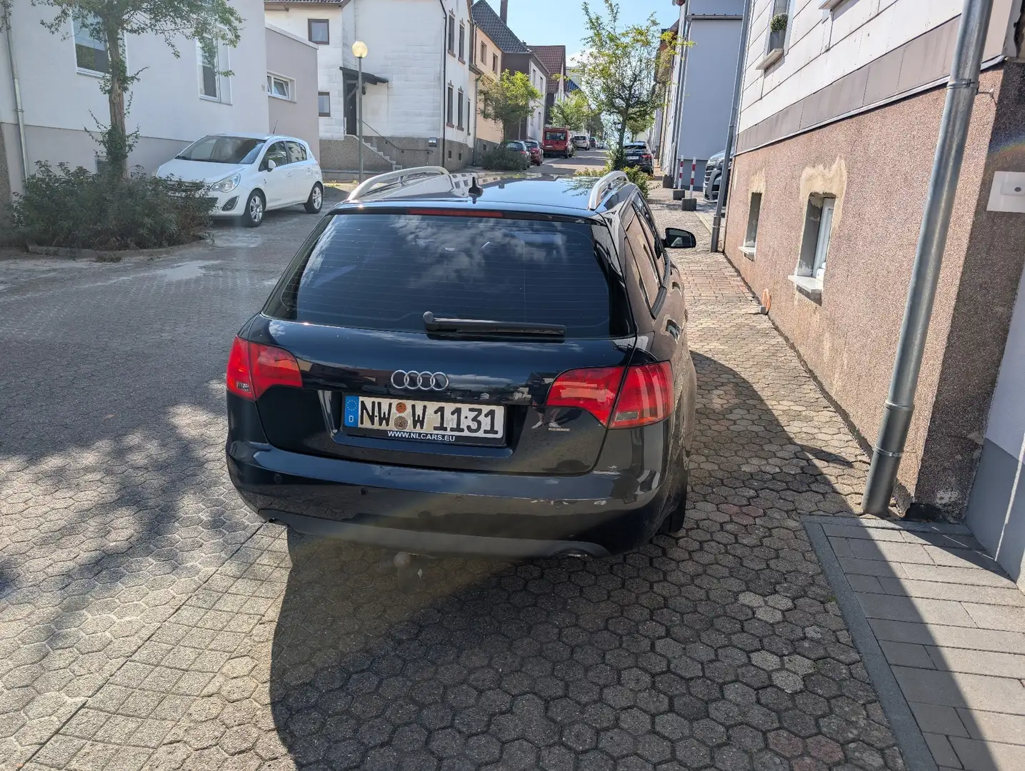Audi A4 Avant 3.0 TDI quattro tiptronic Bose; S-Line; SHZ; Blau - 2