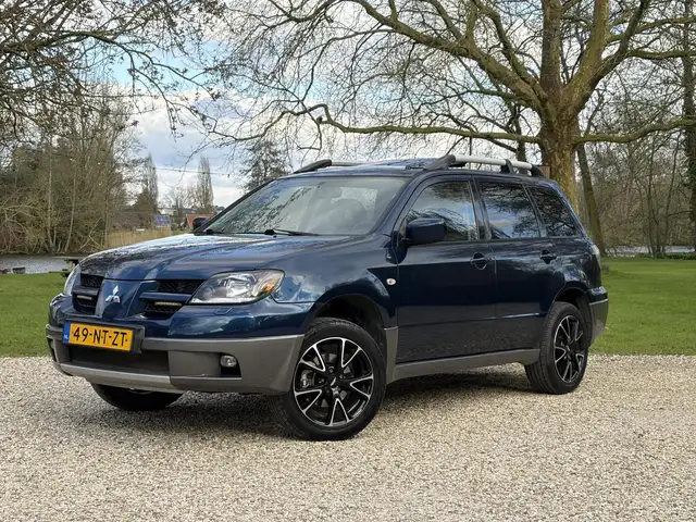 Mitsubishi Outlander 2.4 Sport 4WD Warrior, Airco, Schuifdak,Trekhaak