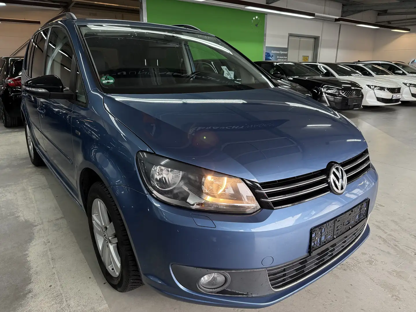Volkswagen Touran Match Blau - 1