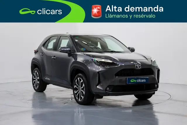 Toyota Yaris Cross view 3