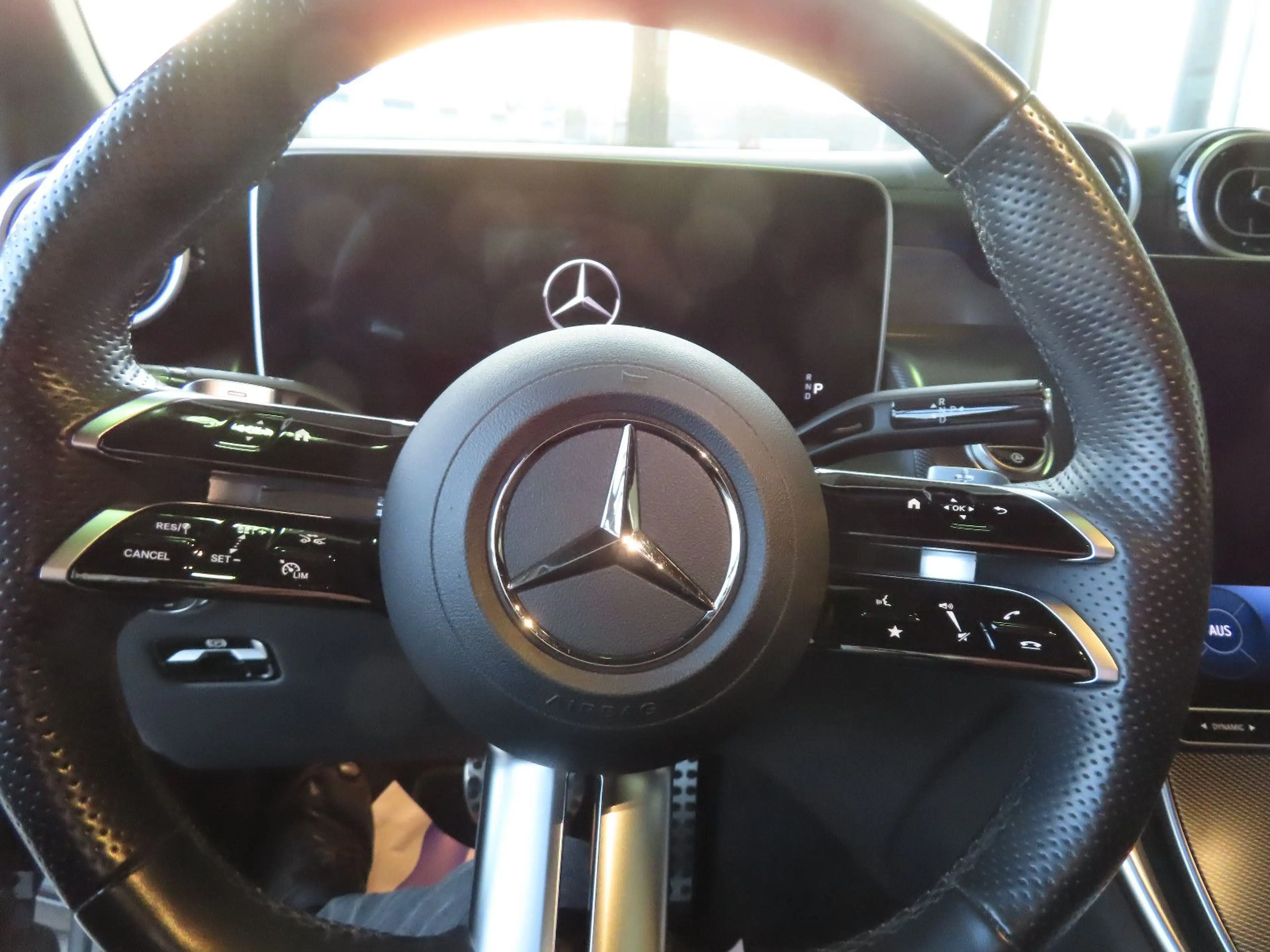 Mercedes-Benz GLC 220 d 4Matic AMG NAVI LED AHK — photo 12