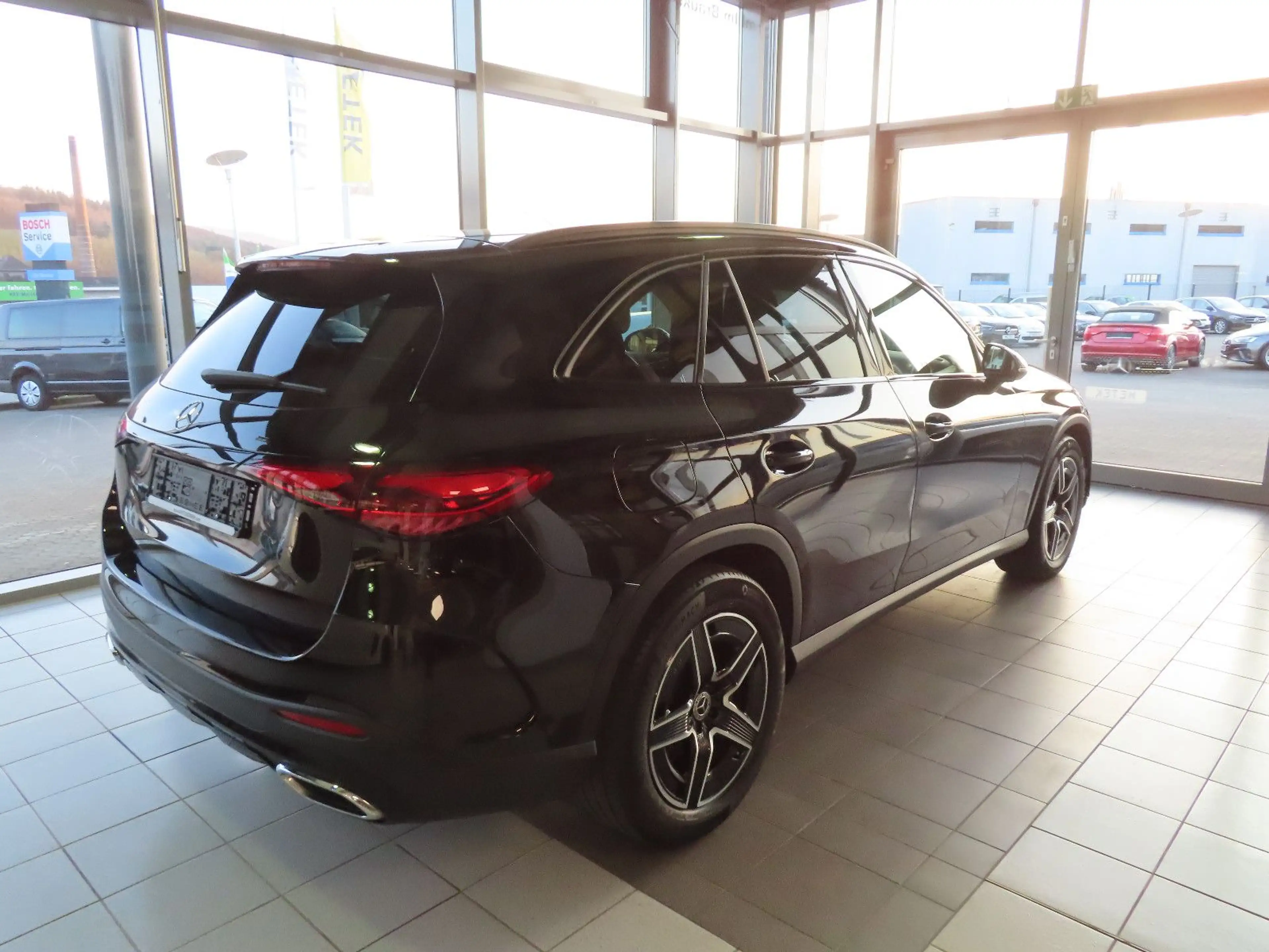 Mercedes-Benz GLC 220 d 4Matic AMG NAVI LED AHK — photo 4