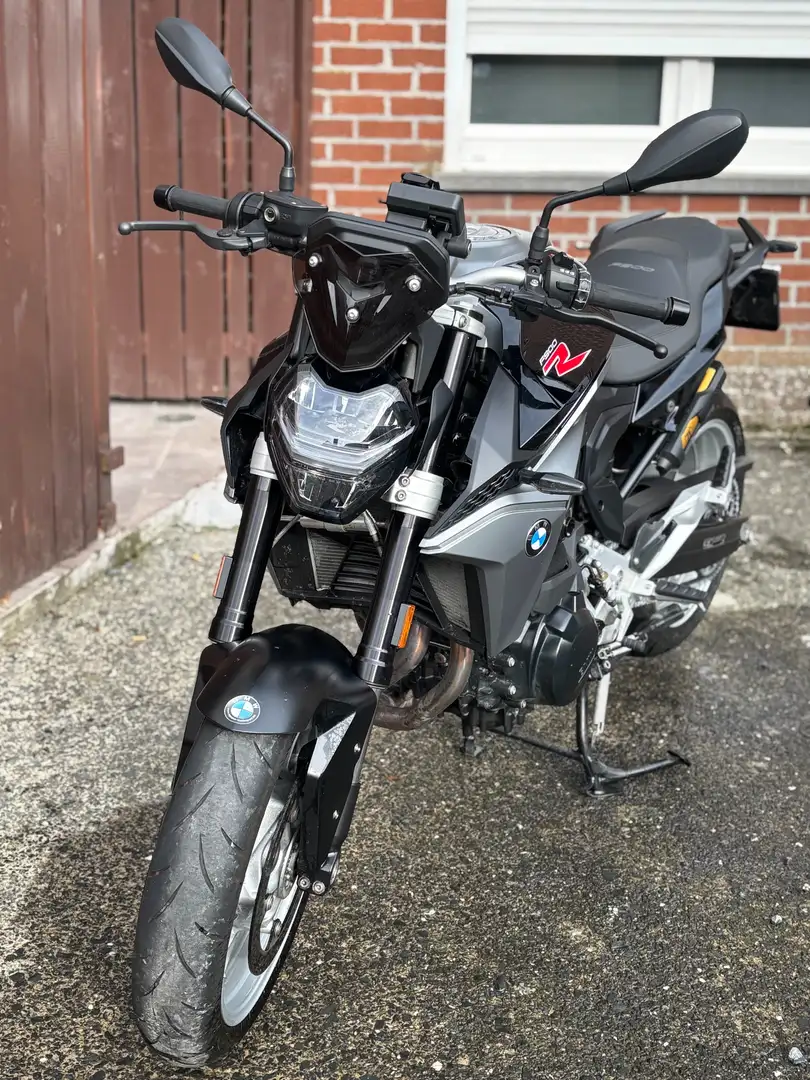 BMW F 900 R Zwart - 1