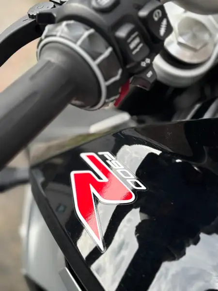 BMW F 900 R - foto 4