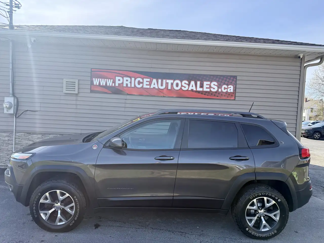 Jeep Cherokee снимка Jeep Cherokee