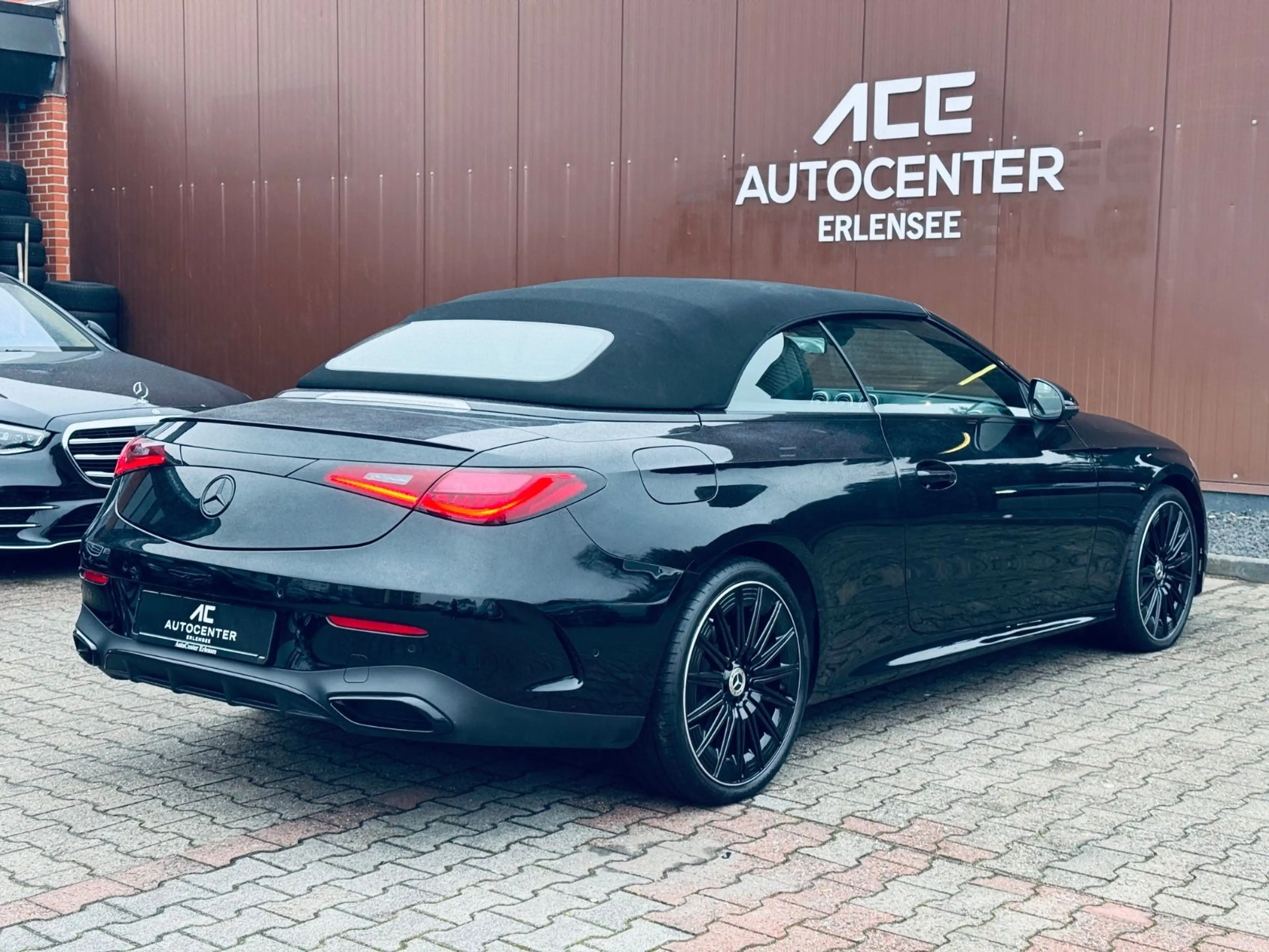 Mercedes-Benz CLE 300 Cabrio 4Matic AMG Line Premium Plus — photo 7