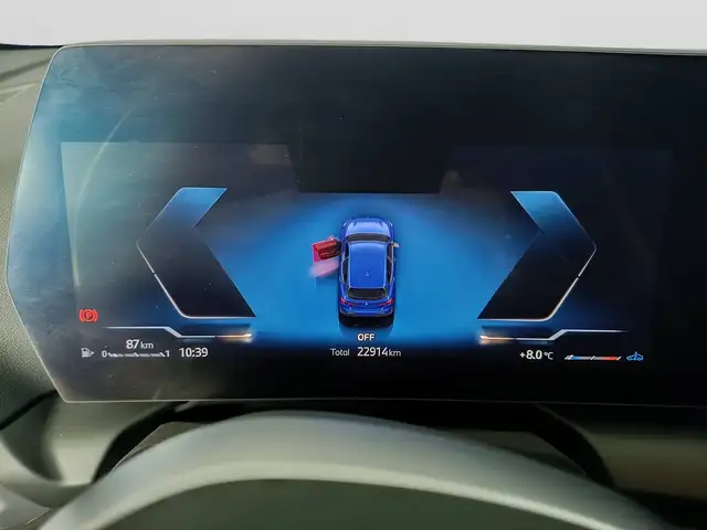 BMW 1 Series view 12