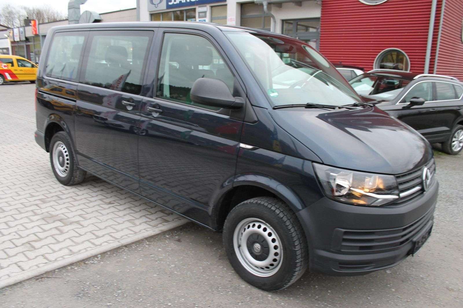 Second hand Volkswagen Transporter T6 Kombi