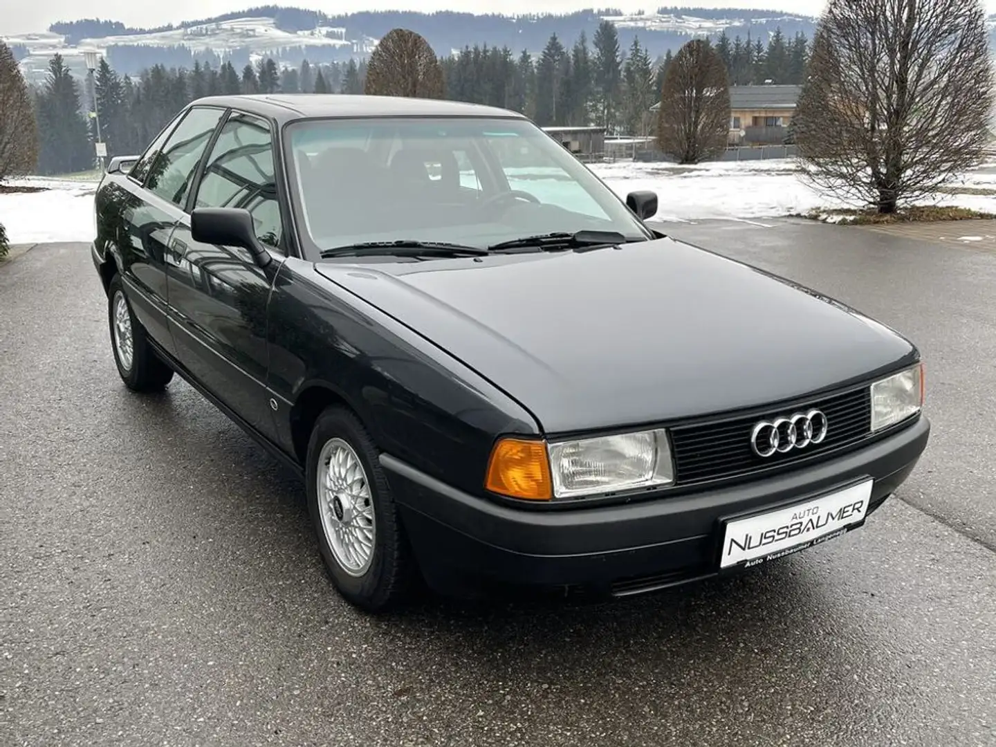 Audi 80 2.0 Sport Schiebedach Sportsitze Bestzustand Černá - 1
