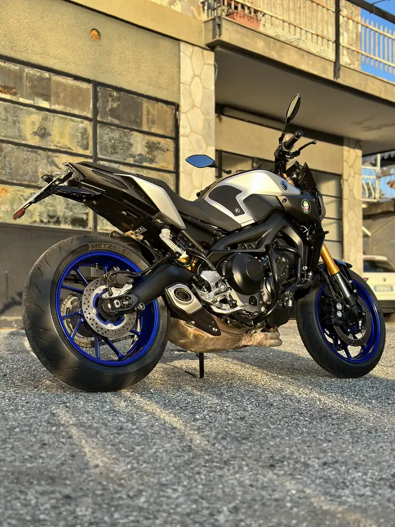 Yamaha MT-09 SP ABS 2019 Plateado - 2