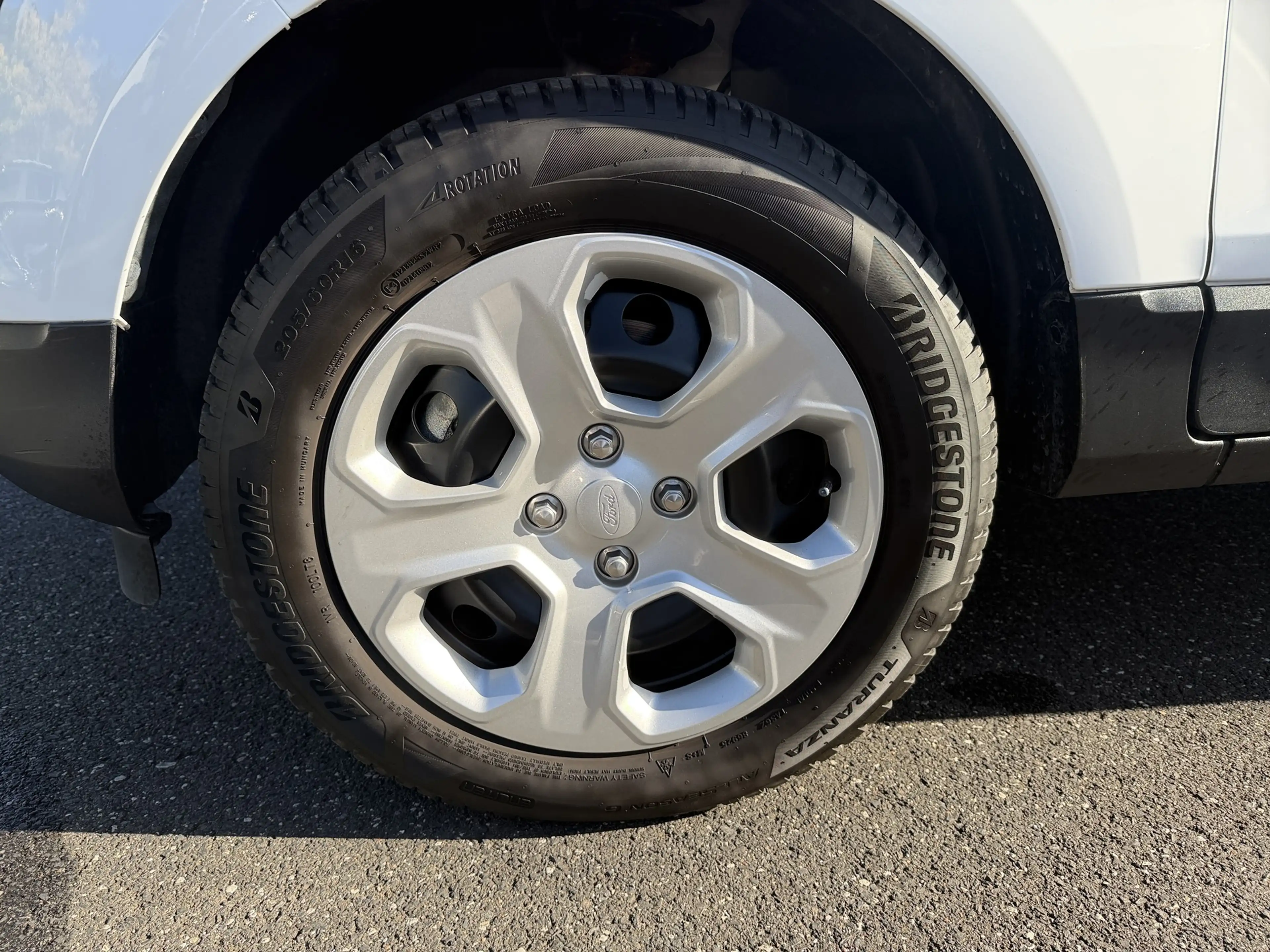 Ford EcoSport Trend — photo 11