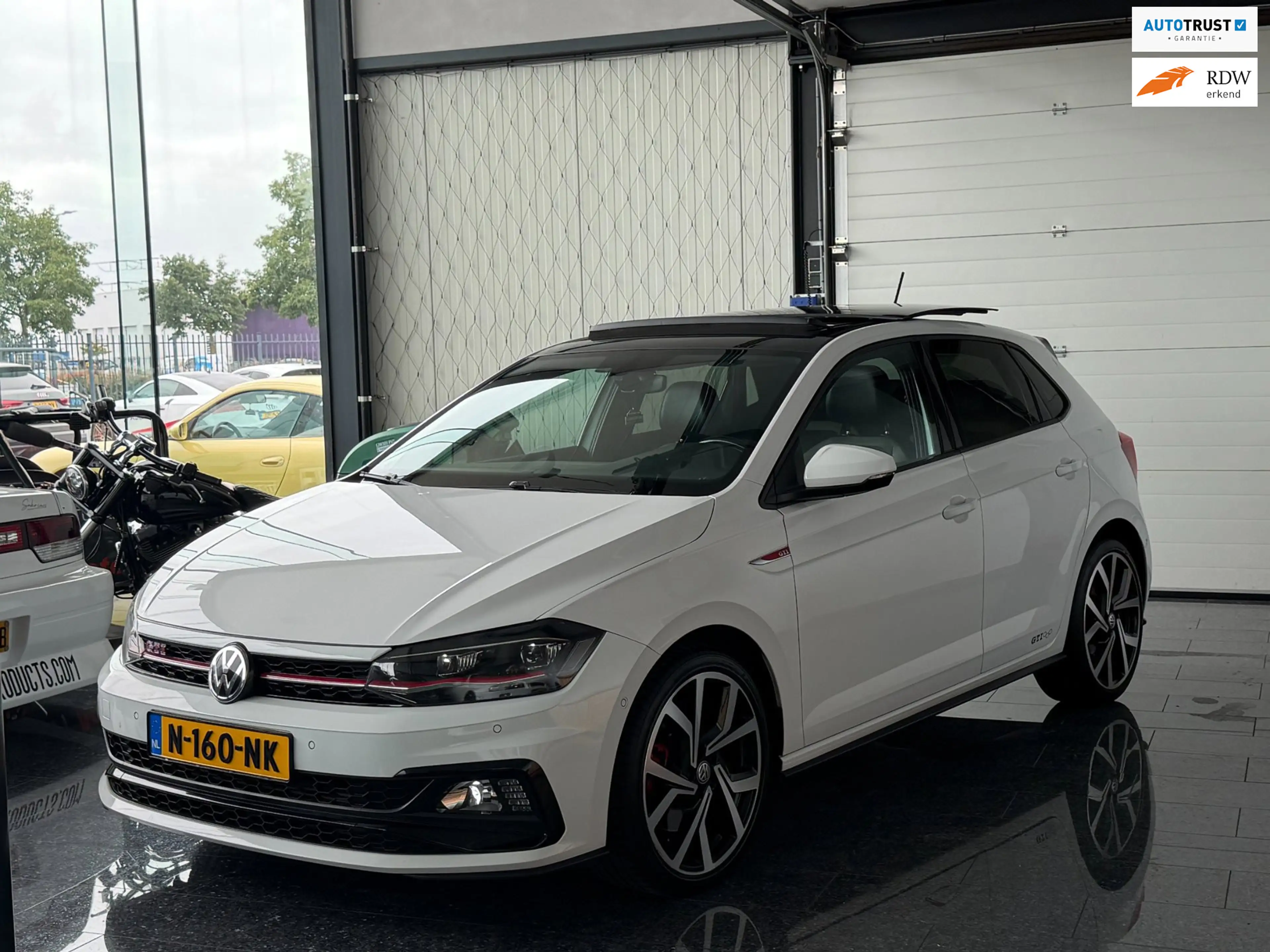 Volkswagen Polo GTI 2.0 TSI 2018 200PK DSG Pano Virt Wit