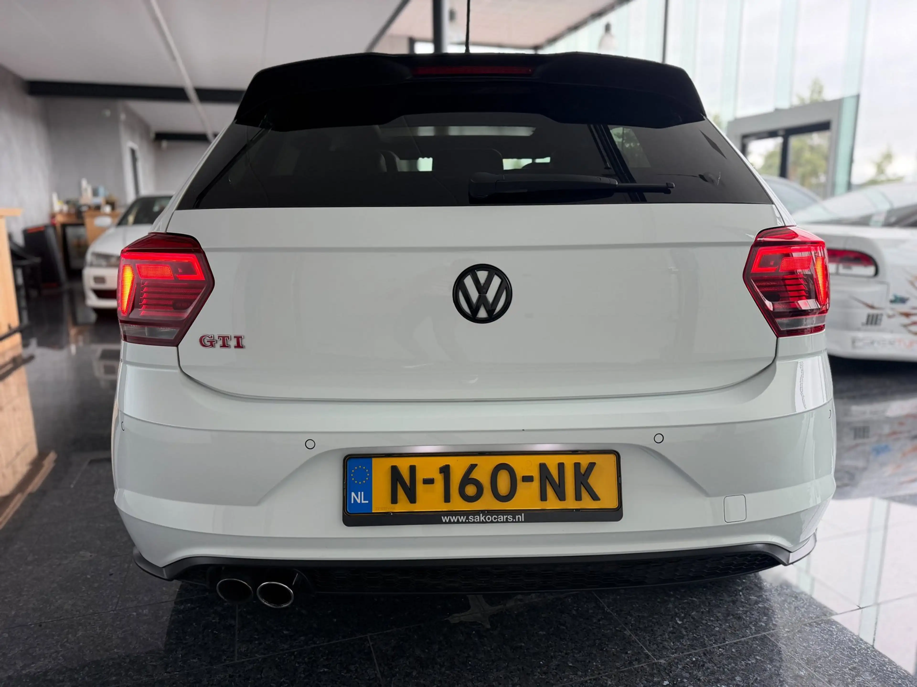 Volkswagen Polo GTI 2.0 TSI 2018 200PK DSG Pano Virt Wit — photo 2