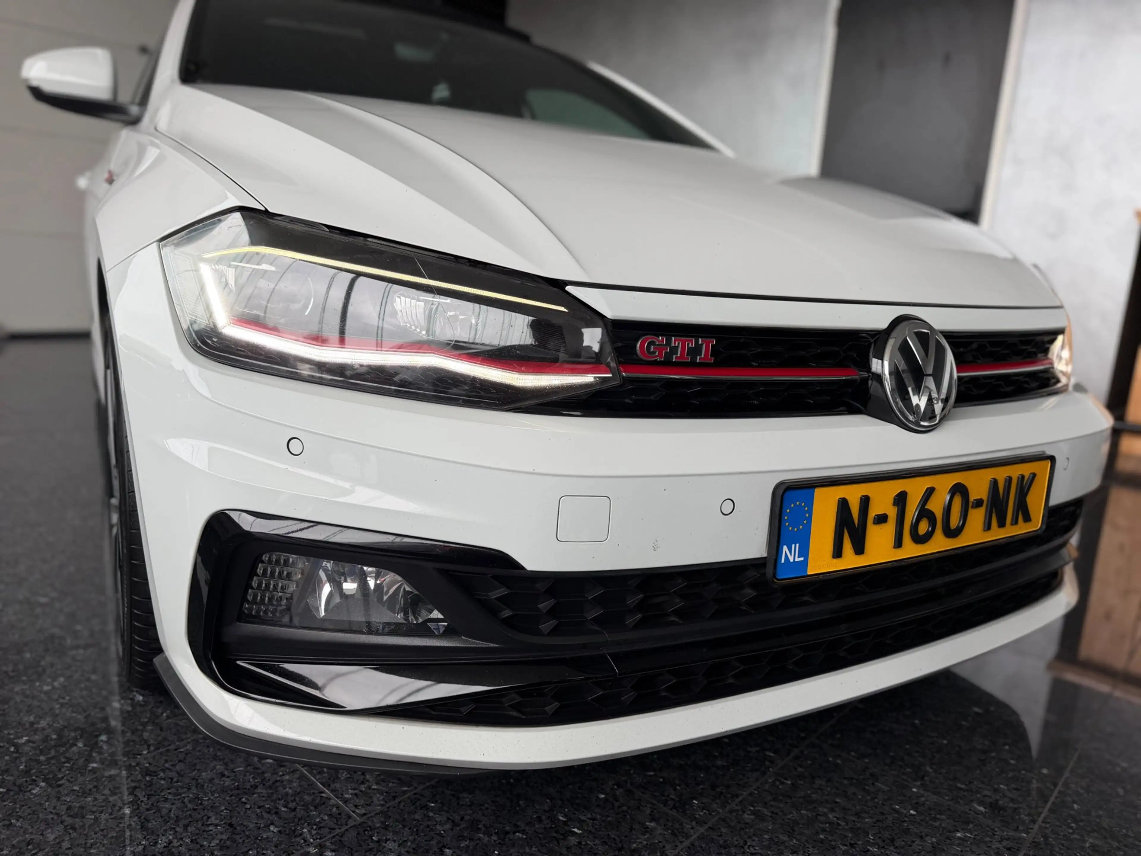 Volkswagen Polo GTI 2.0 TSI 2018 200PK DSG Pano Virt Wit — photo 7