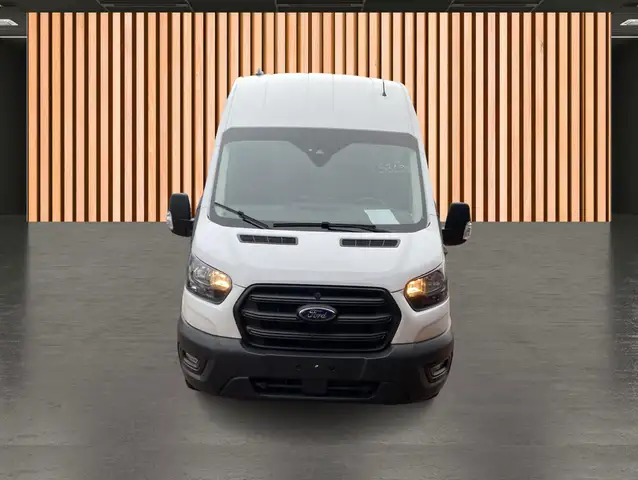 Ford Transit view 5