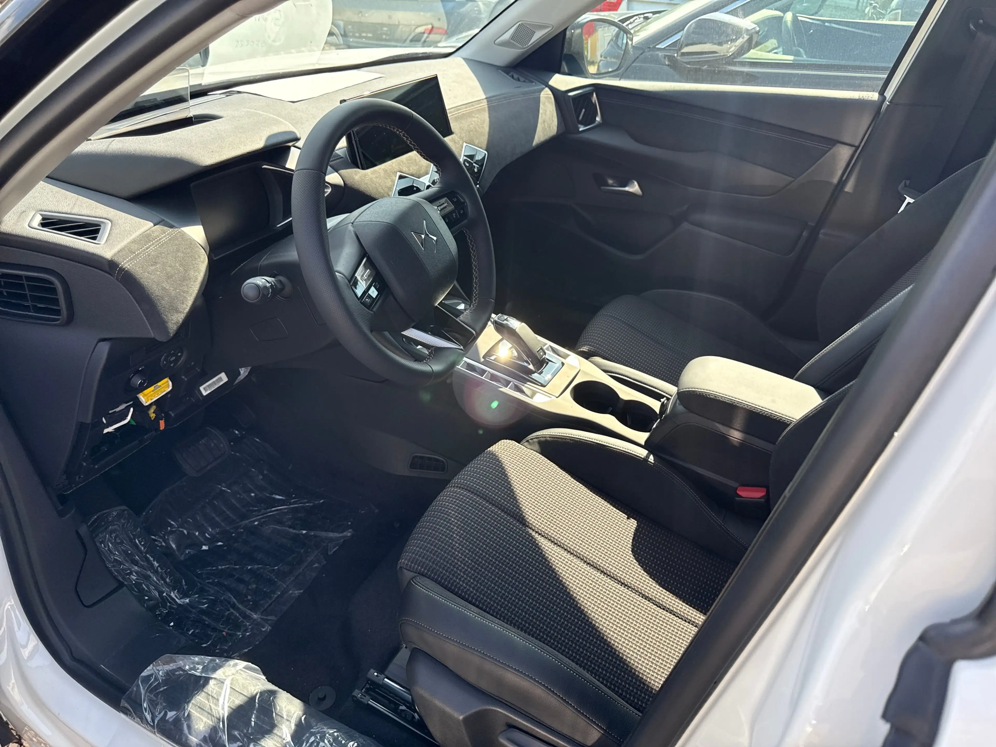 DS Automobiles DS 3 DS3 1.2 136 Étoile Navi 360Kam Matrix HeadUp — photo 7