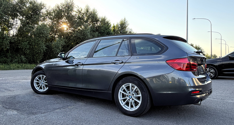 BMW 318 dA Touring PARFAIT ETAT/CUIR/CAMERA/FULL LED/NAVI PRO/ — photo 4