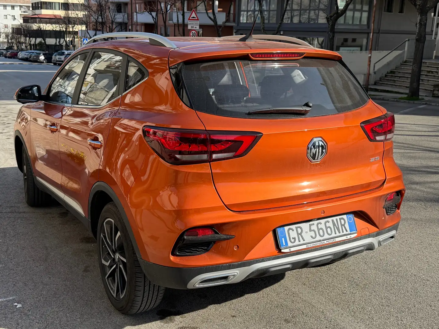 MG ZS ZS 1.5 Luxury Arancione - 2