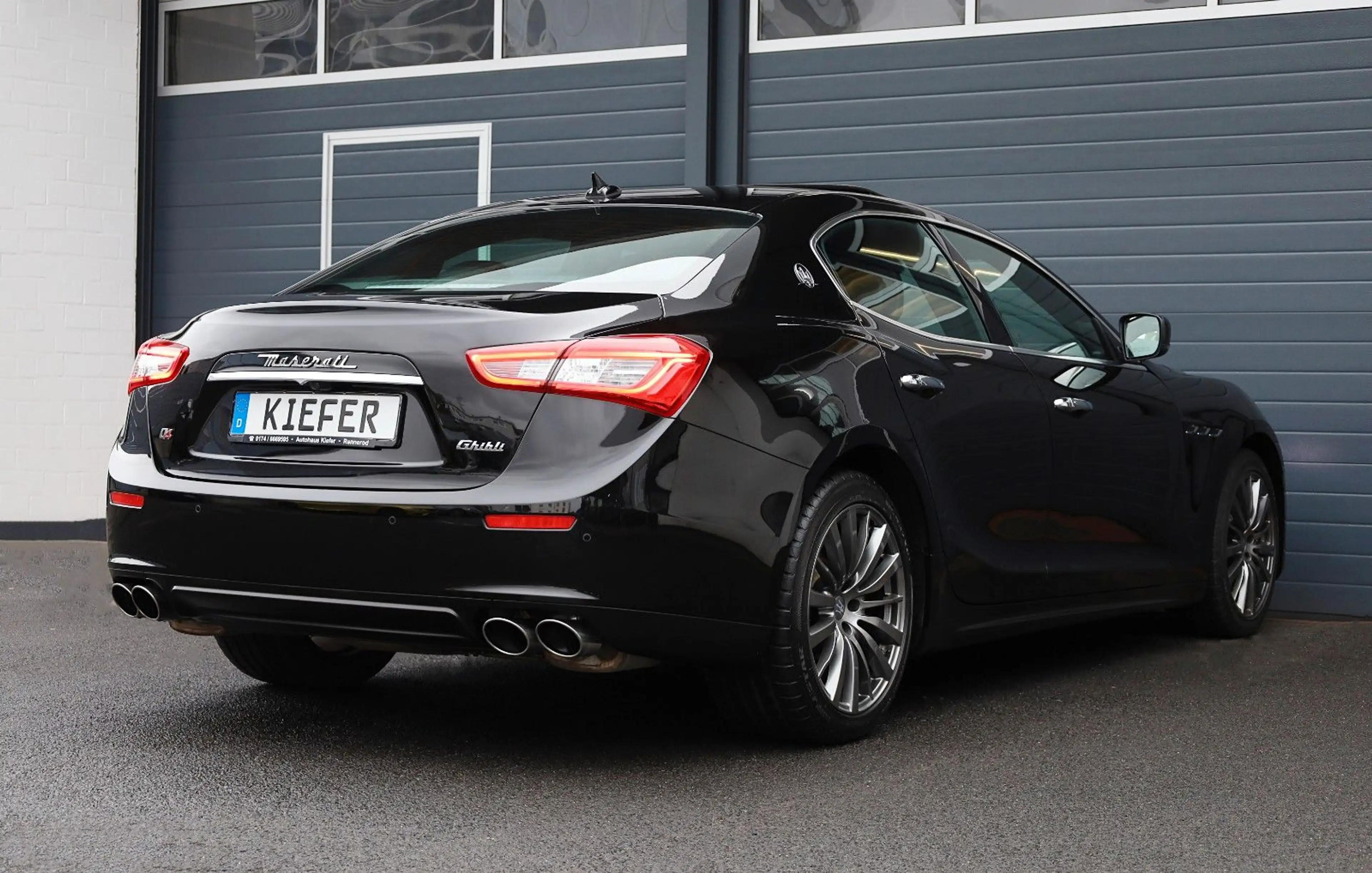 Maserati Ghibli 3.0 V6 S Q4/APPLE/SHZ/MEMORY/KAMERA/R19 — photo 5