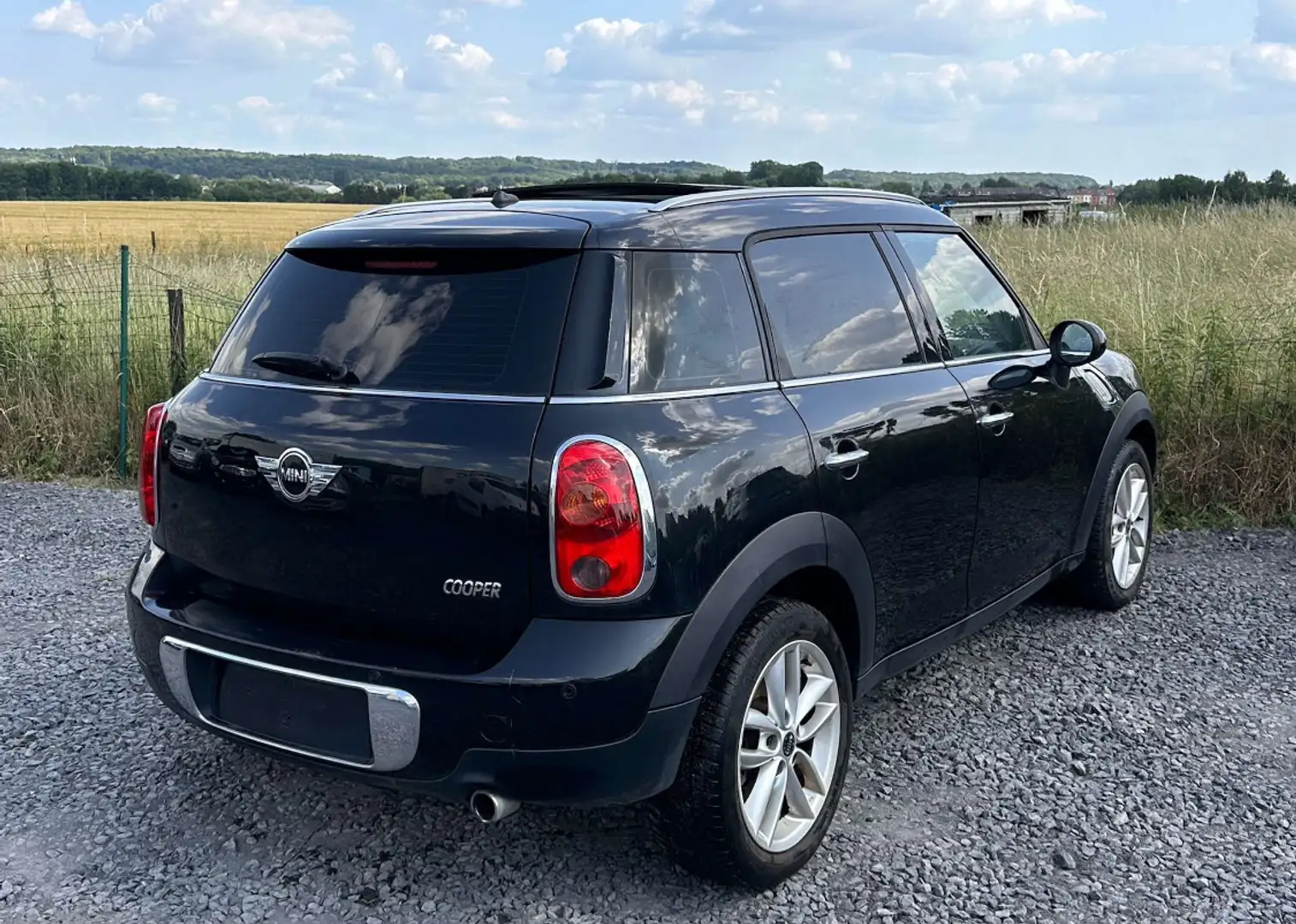 MINI Countryman D MINI COUNTRYMAN 1.6 benzine 145km Zwart - 1