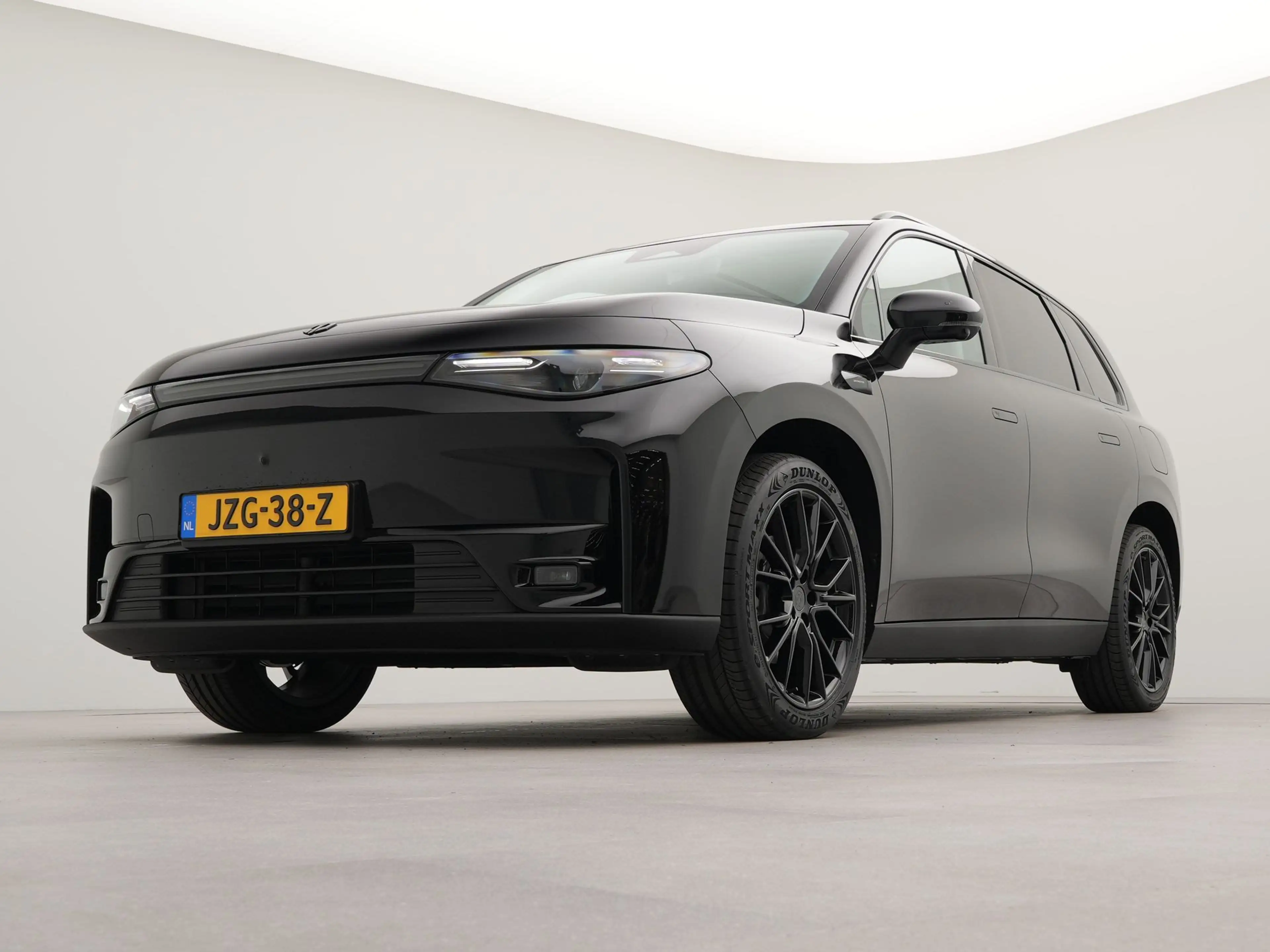 Leapmotor C10 Design ProMax 81.9 kWh | Black Edition | Stoelverw — photo 12