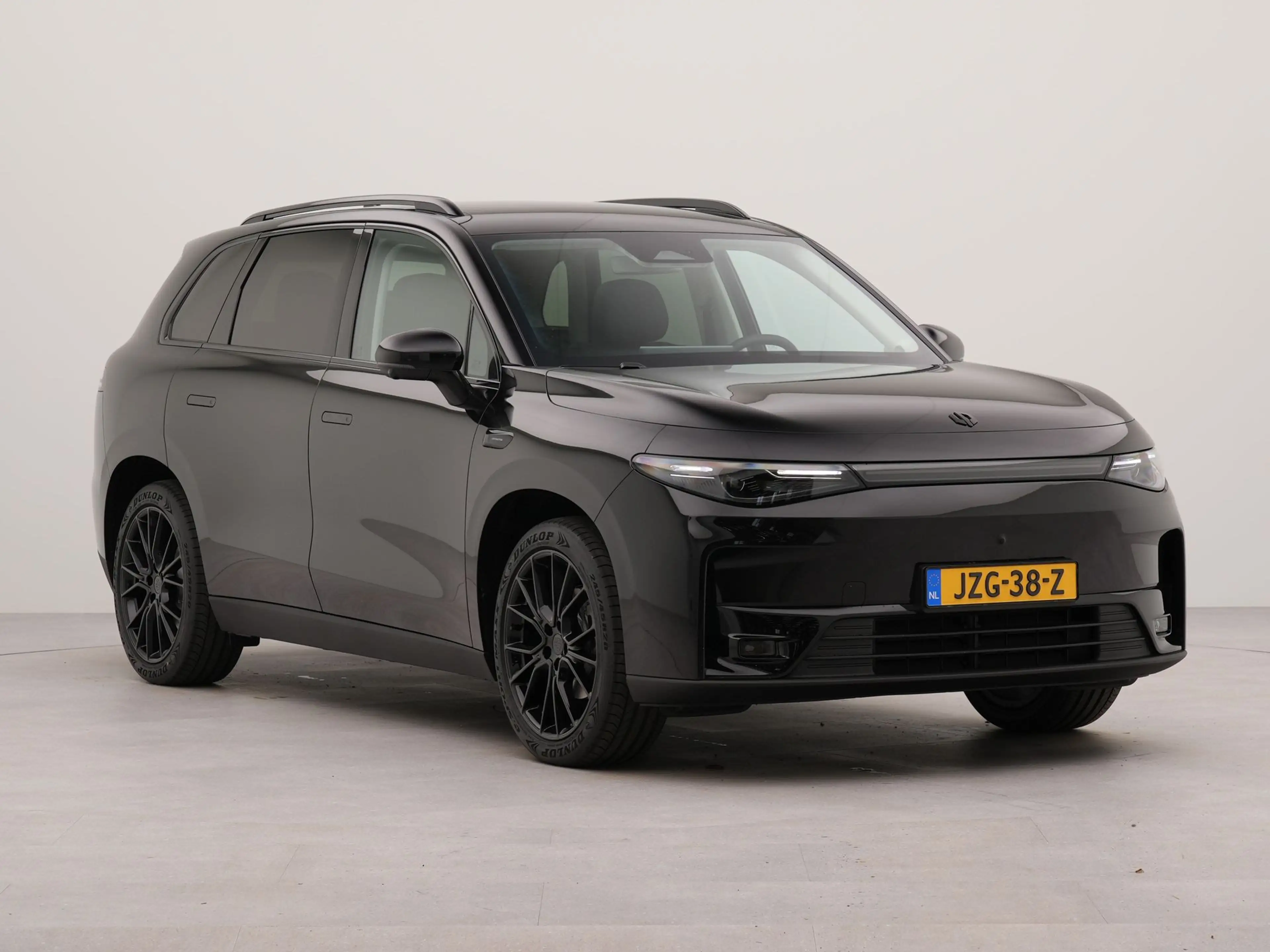 Leapmotor C10 Design ProMax 81.9 kWh | Black Edition | Stoelverw — photo 3