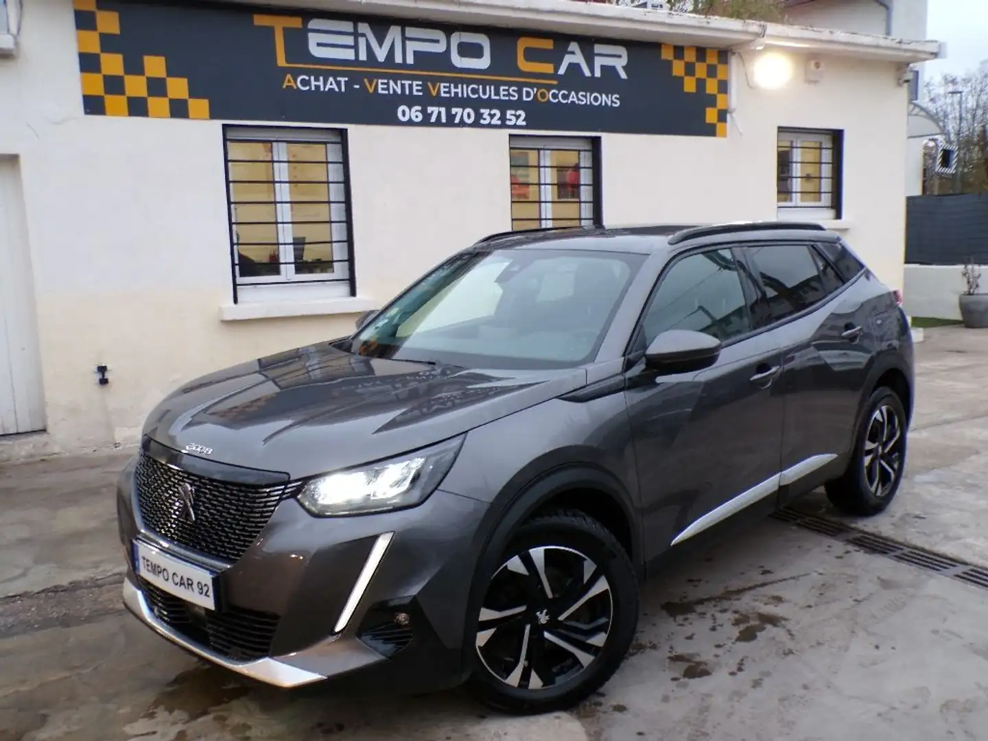 Peugeot 2008 BlueHDi 130 SetS EAT8 Allure Grigio - 1