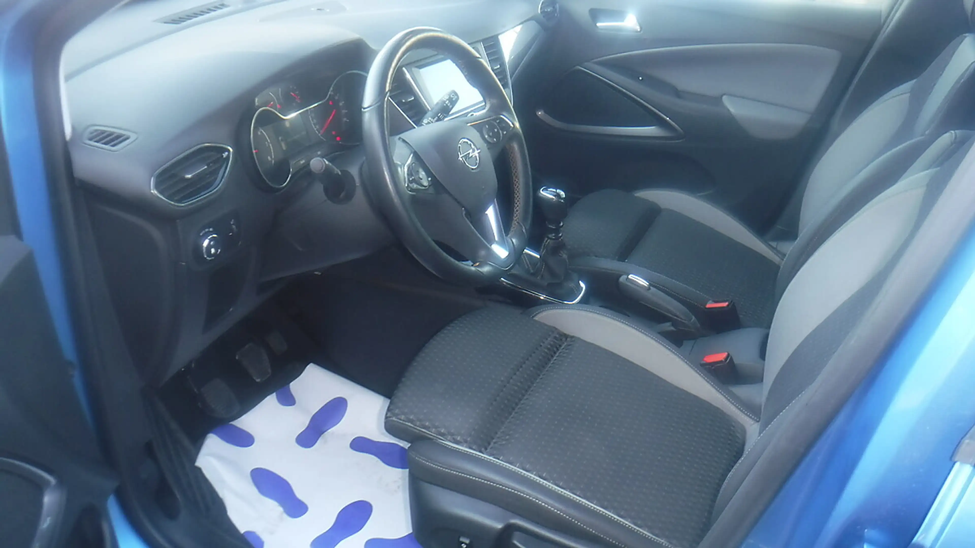Opel Crossland X 1,2 Turbo Direct Injection Innovaiton St./St. — photo 7
