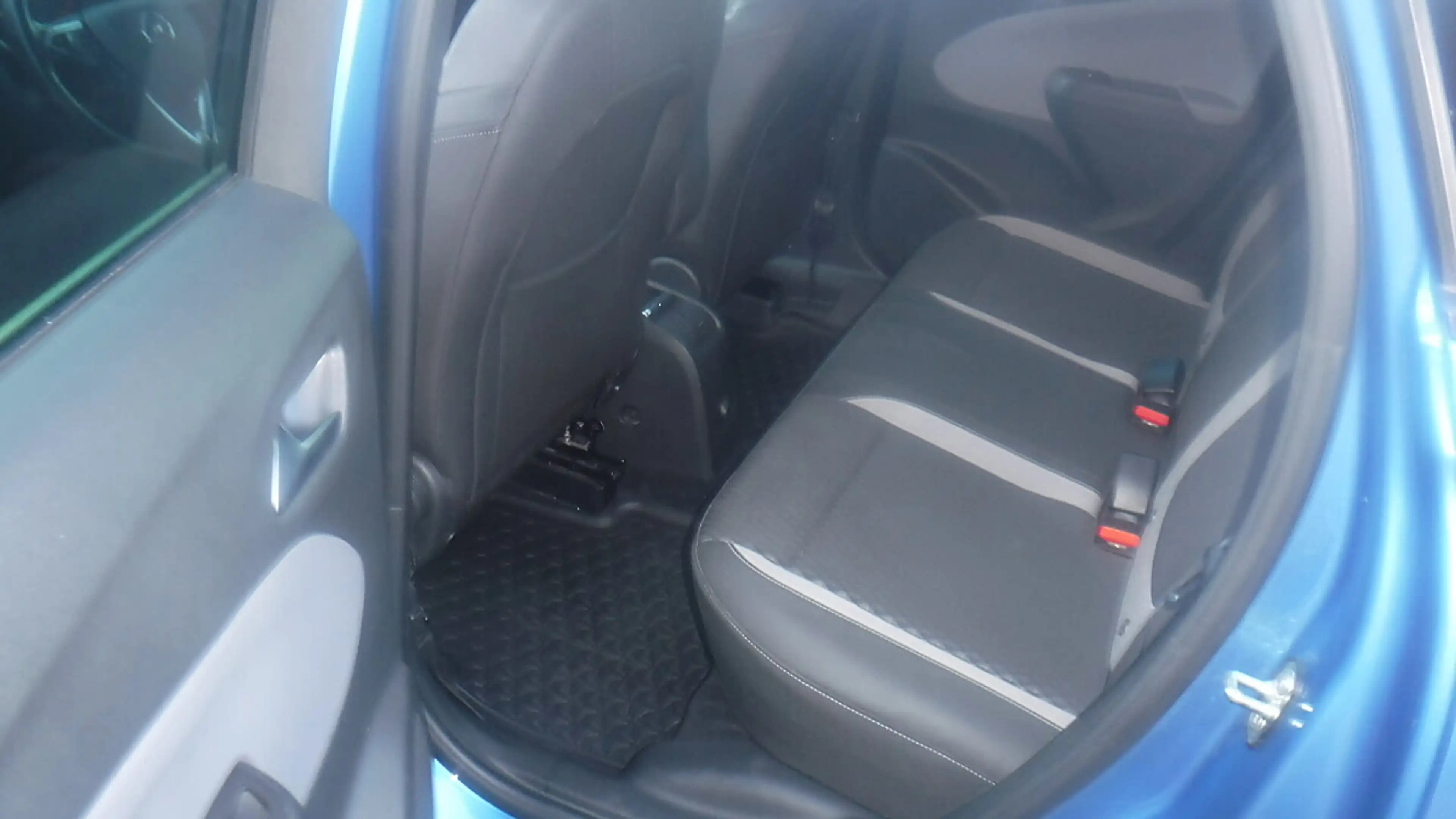 Opel Crossland X 1,2 Turbo Direct Injection Innovaiton St./St. — photo 8