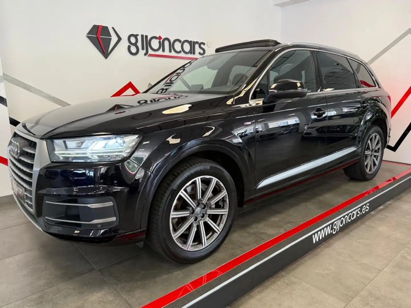Audi Q7 S line 50 TDI 210kW (286CV) quattro tip Schwarz - 1
