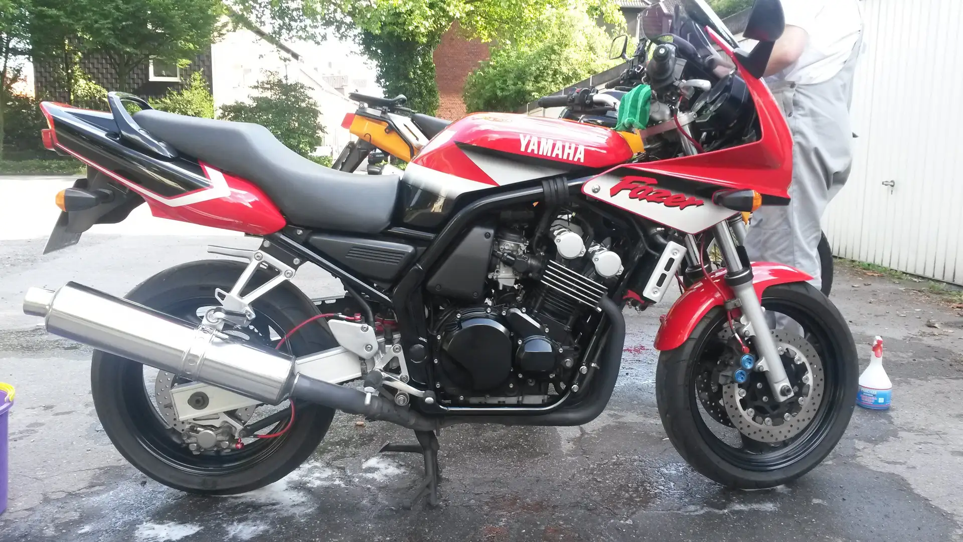 Yamaha FZS 600 Im Originalzustand! Rot/weiß/schwarz Červená - 1