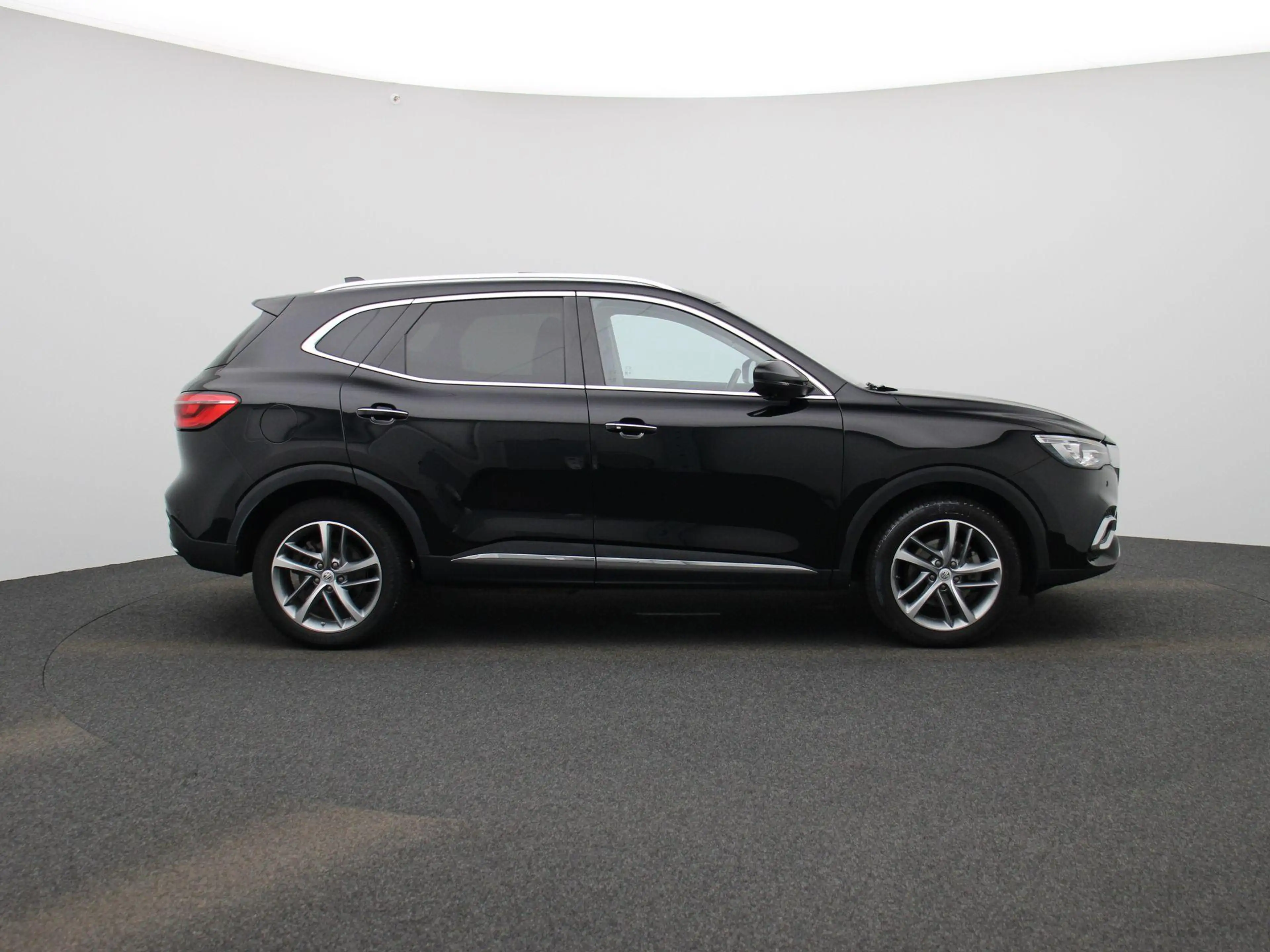 MG EHS 1.5T Luxury PANO | LEDER | NAVI | CAM — photo 6