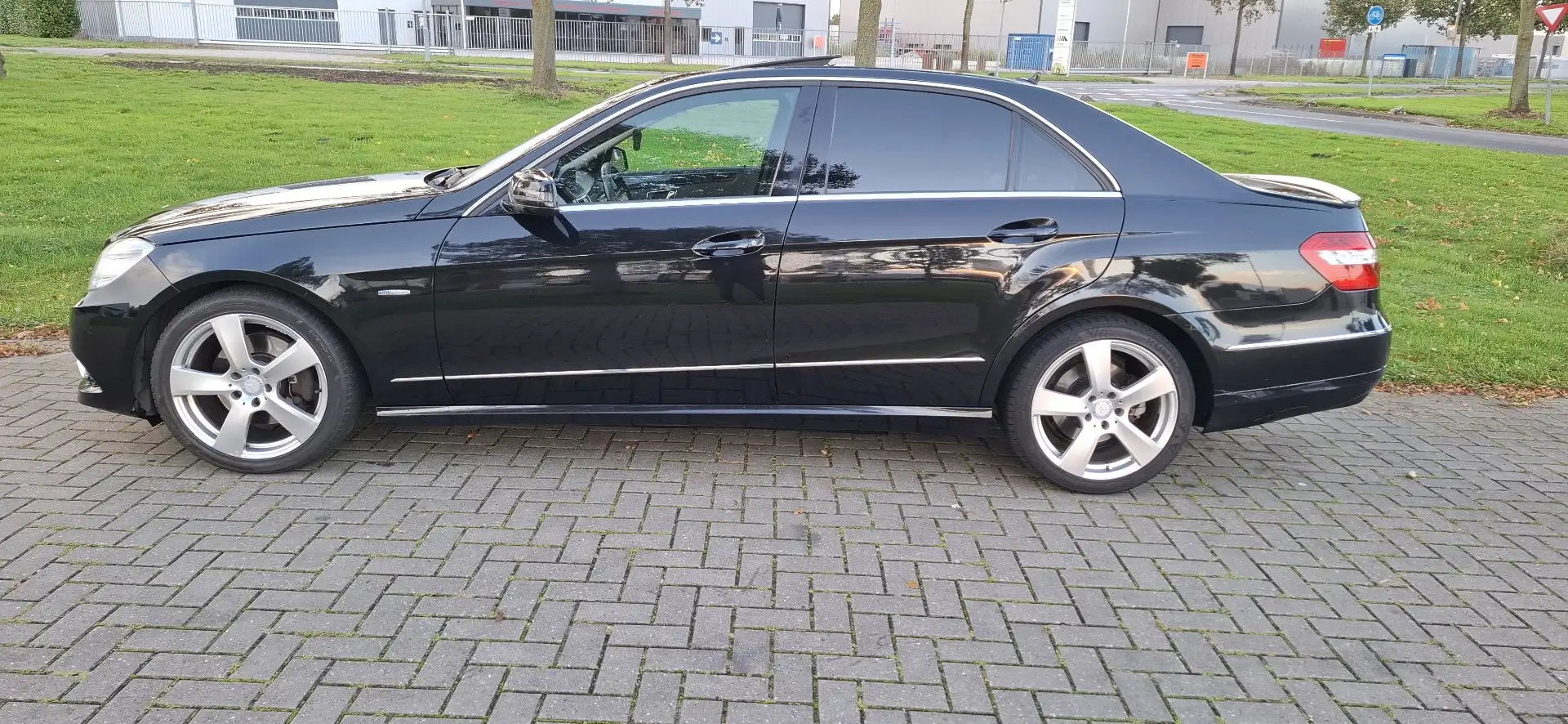 Mercedes-Benz 350 BLEU tec Schwarz - 2