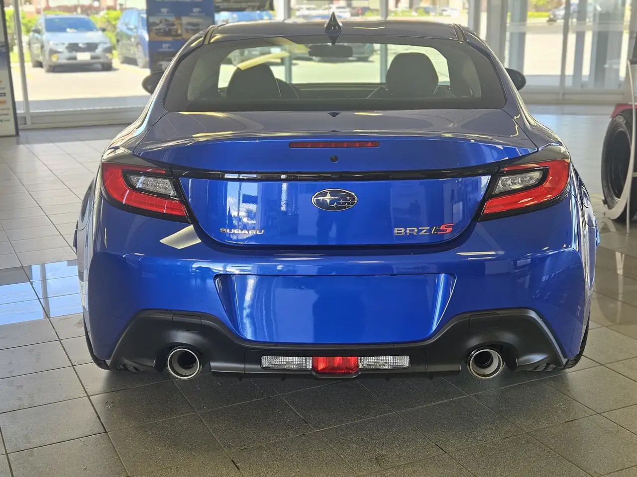 Subaru BRZ снимка Subaru BRZ