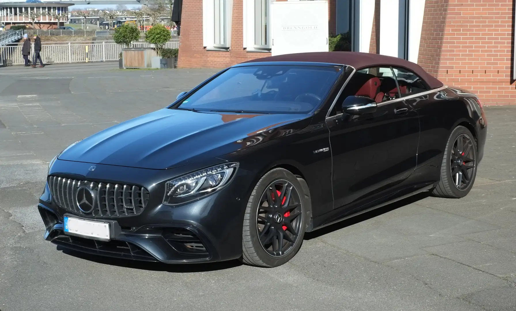 Mercedes-Benz S 63 AMG S-Klasse Cabrio Cabrio 4Matic+ Speedshift MCT 9G crna - 1