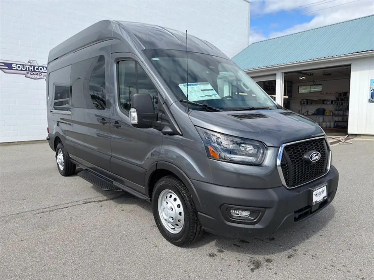 Ford Transit Cargo Van снимка Ford Transit Cargo Van