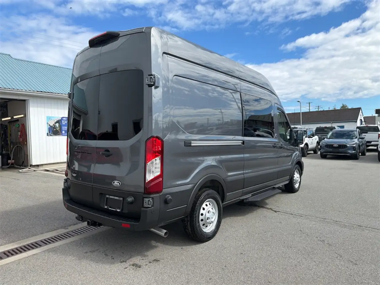 Ford Transit Cargo Van снимка Ford Transit Cargo Van