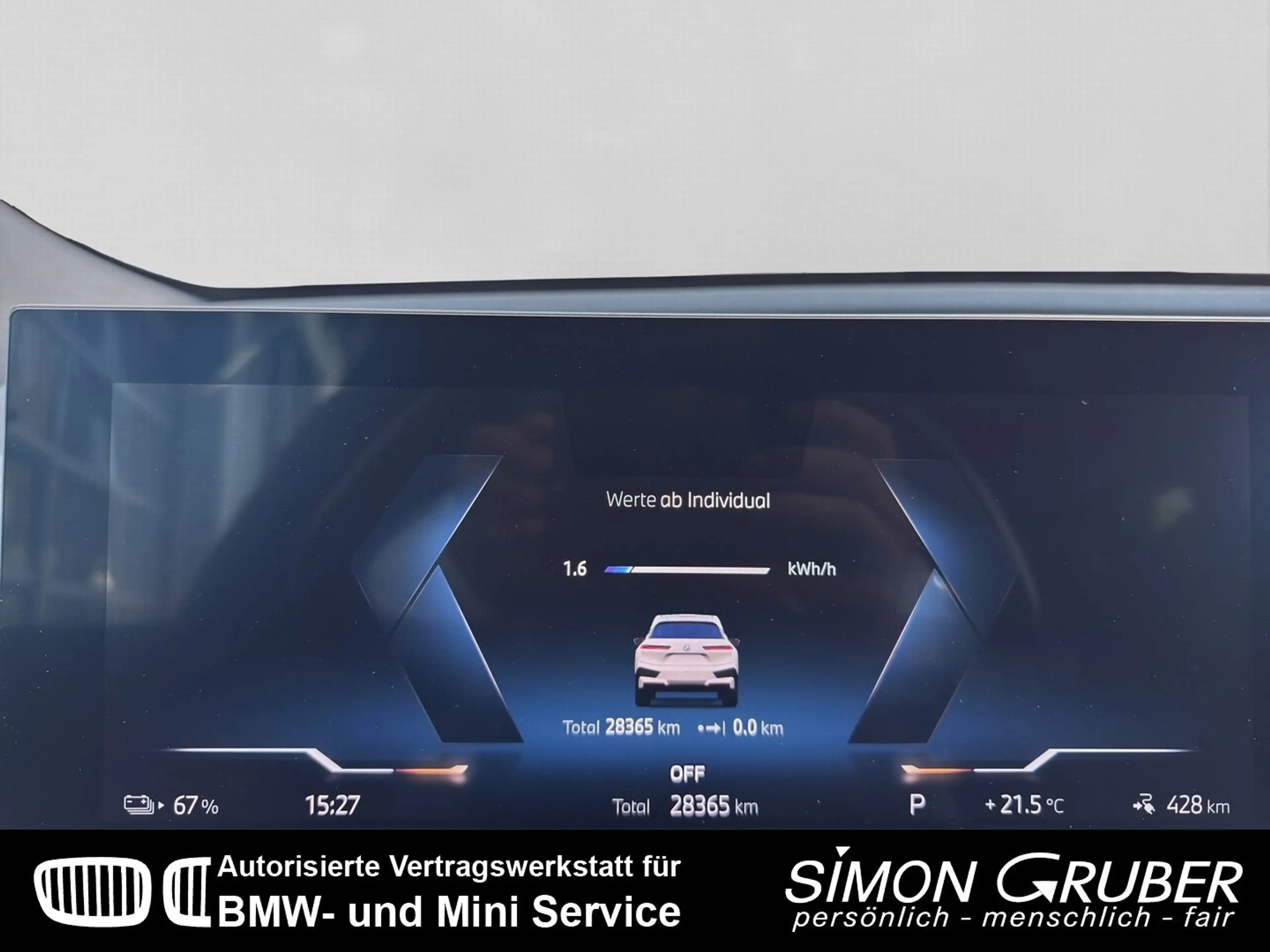 BMW iX xDrive50 Sport PanoSky H&K HUD Laser AHK — photo 13