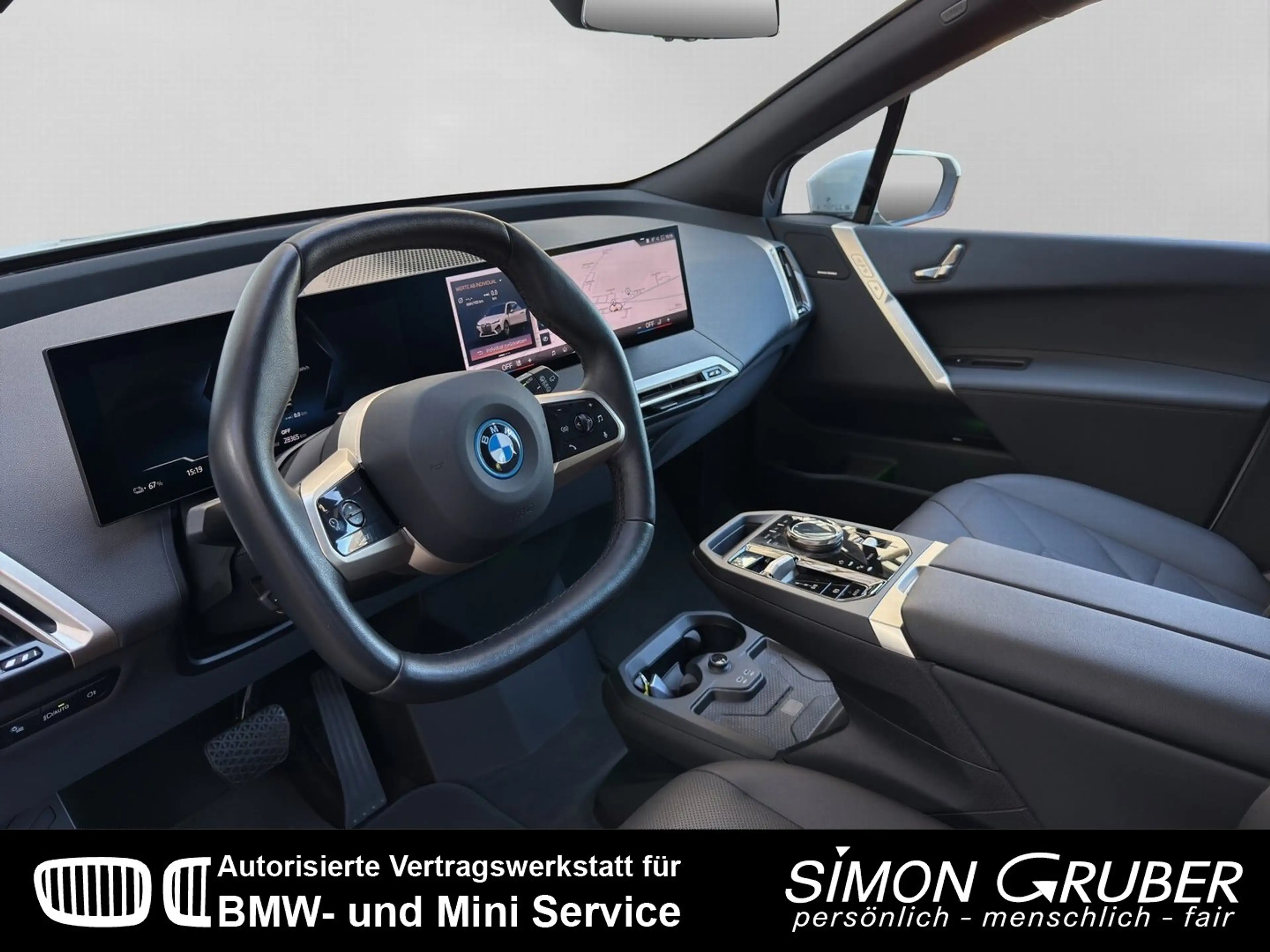 BMW iX xDrive50 Sport PanoSky H&K HUD Laser AHK — photo 6