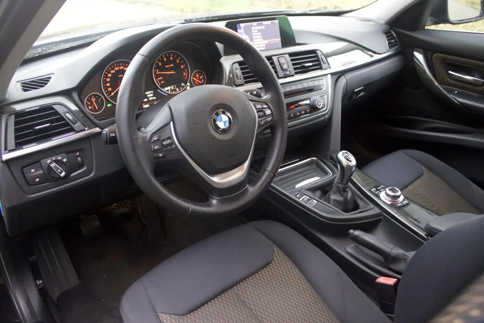 BMW 316 3-serie 316i Luxury Line | Xenon LED - NL Auto Noir - 2