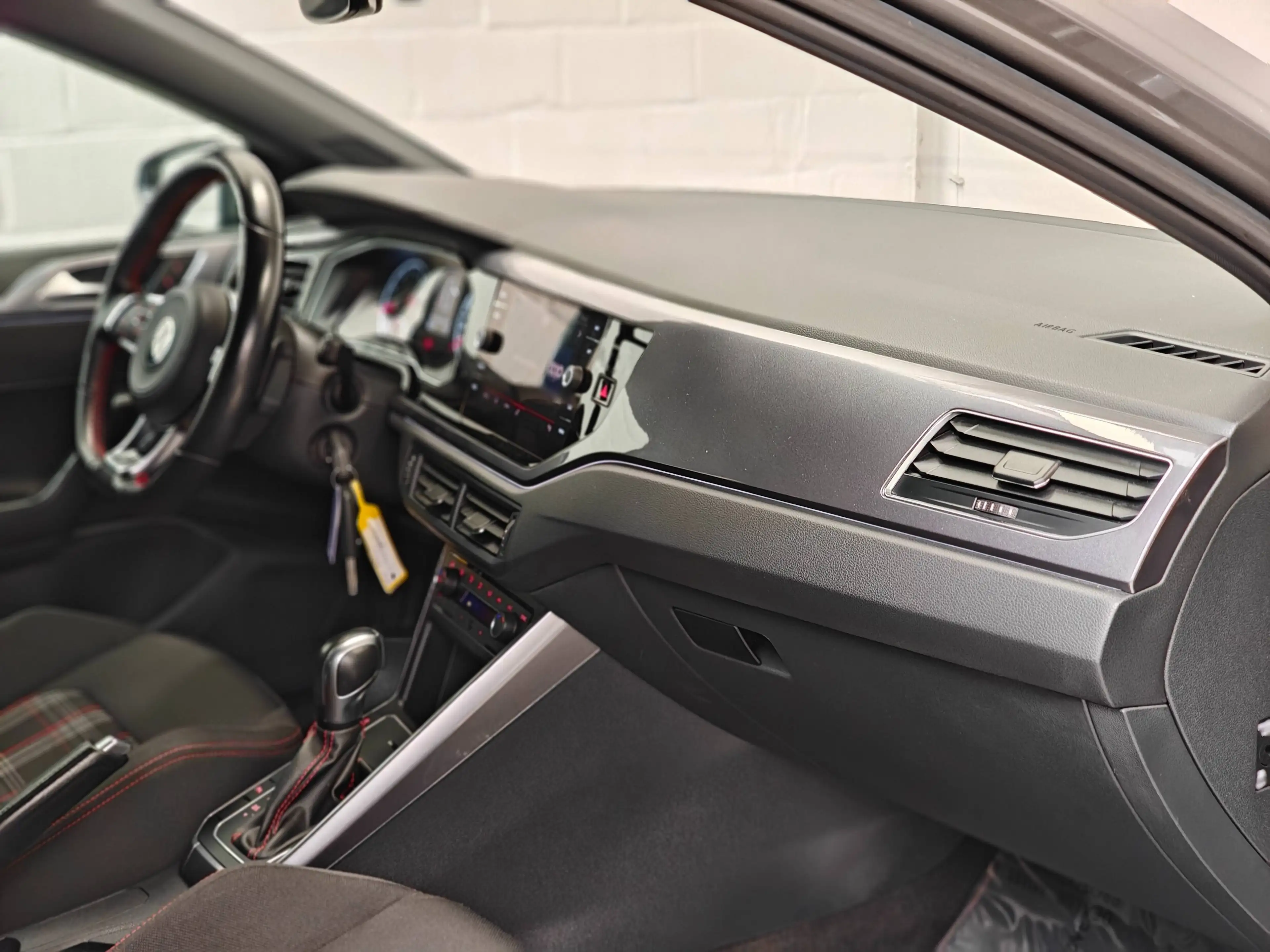 Volkswagen Polo GTI 2.0 TSI DSG - 207 pk - Zetelvw - PDC V&A - Zwarte dakhemel - DAB — photo 7